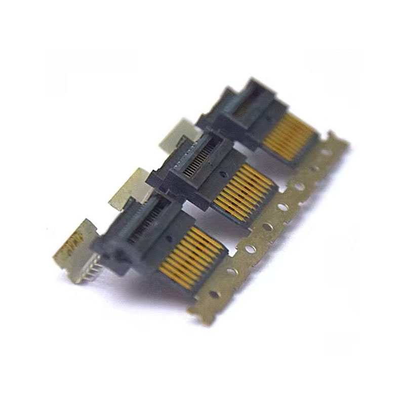 Mobiiltelefoni pistik plastvorm